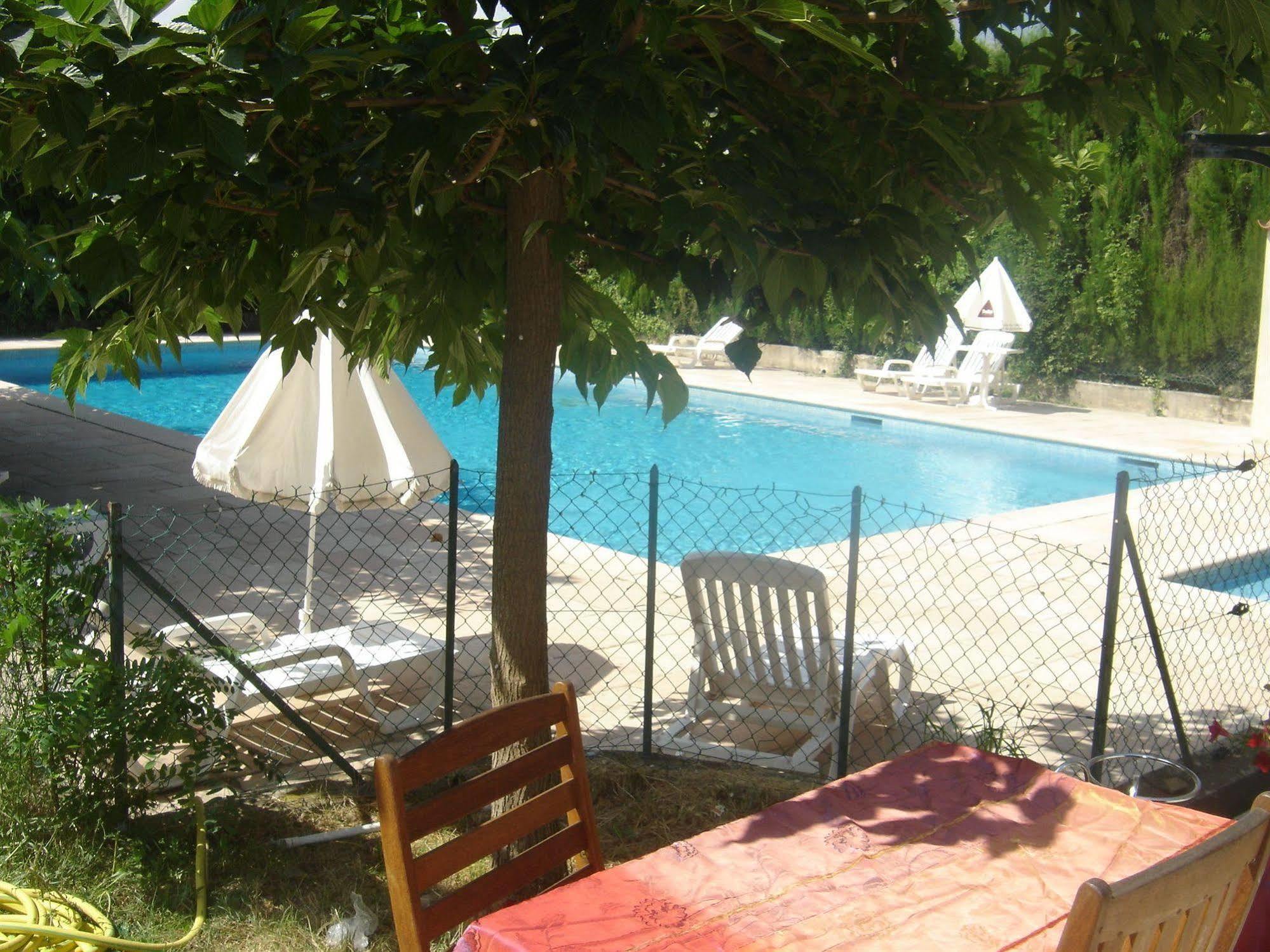 Le Relais Du Lac Hotel Montauroux Buitenkant foto